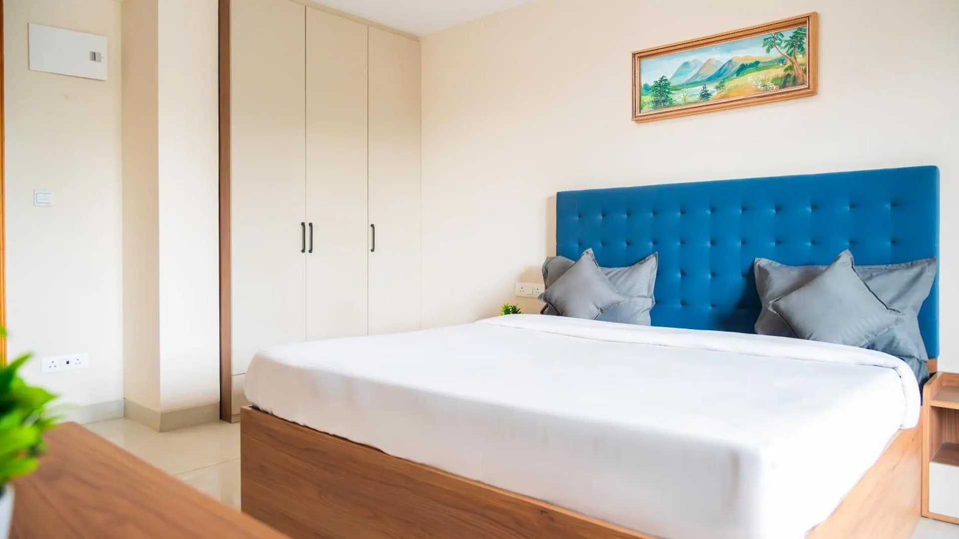 Housr Sector 45 Gurgaon Near Artemis Hospital Hotel India