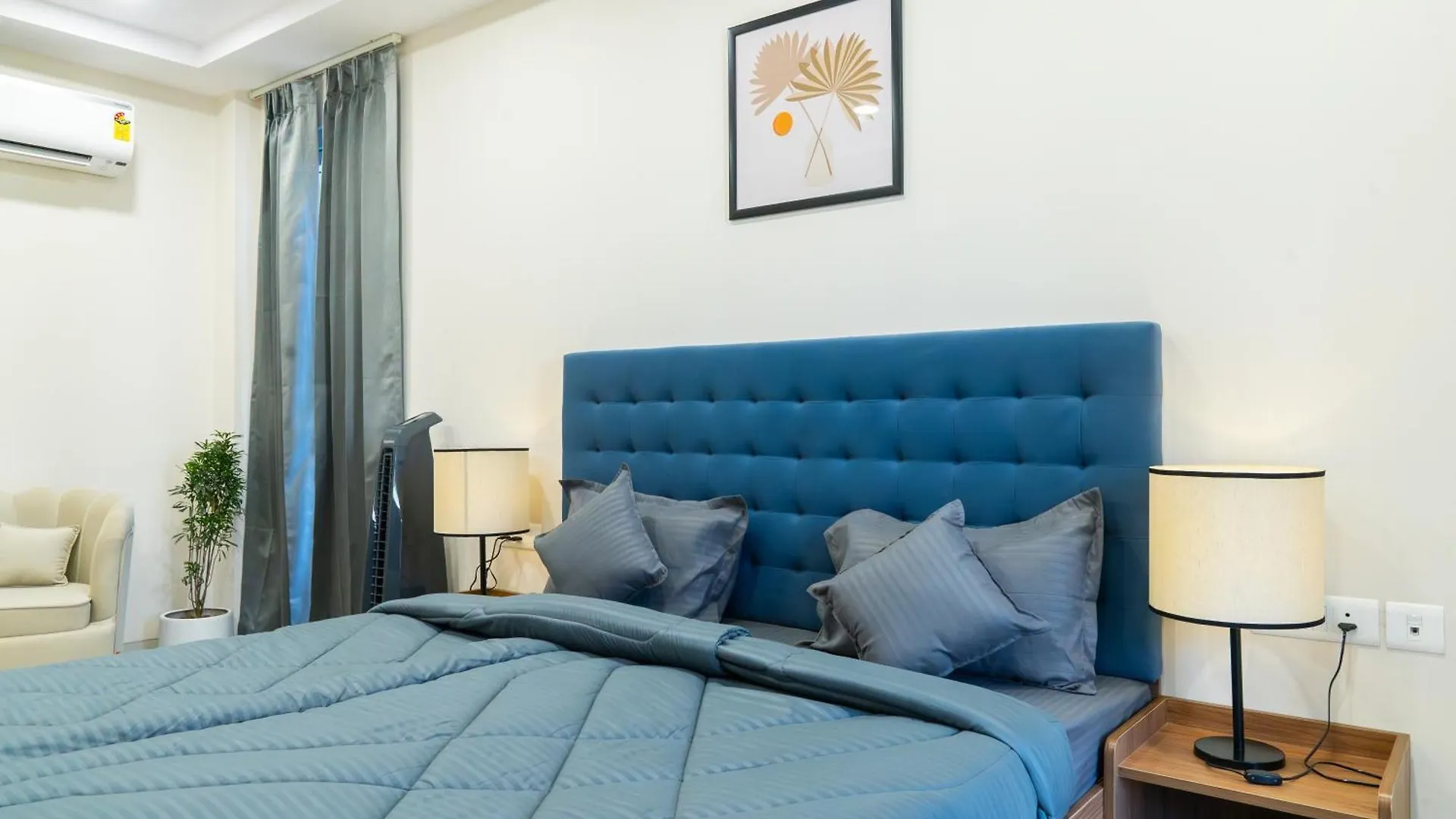 Housr Sector 45 Gurgaon Near Artemis Hospital Hotel