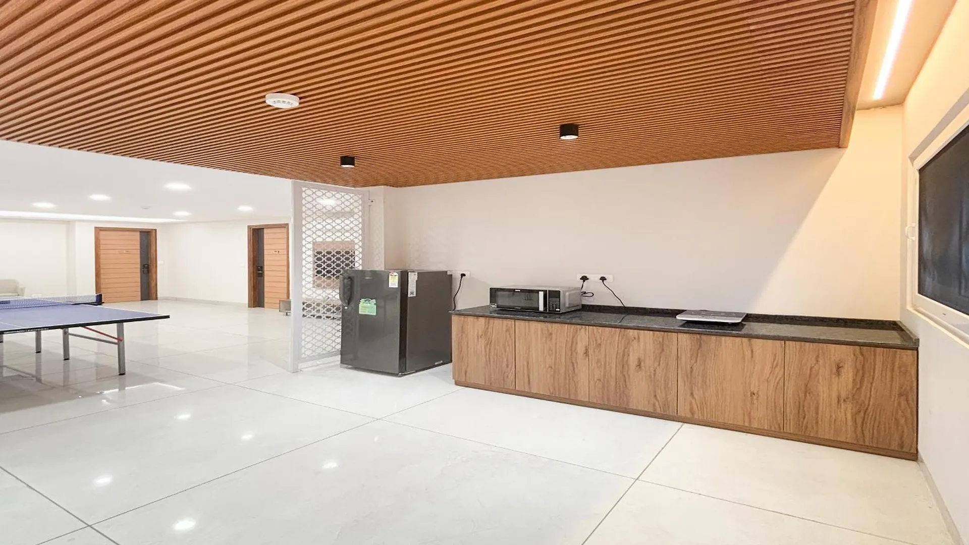 Housr Sector 45 Gurgaon Near Artemis Hospital Ξενοδοχείο