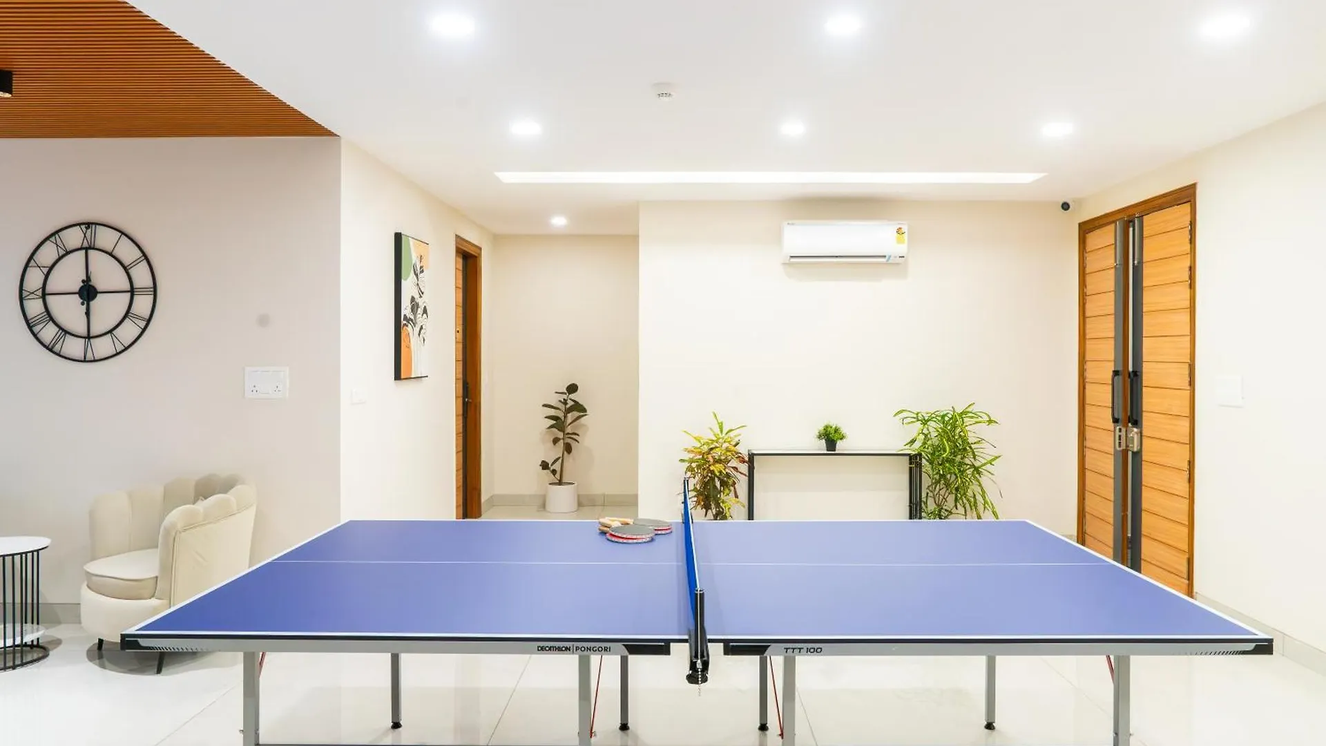 Housr Sector 45 Gurgaon Near Artemis Hospital Hotel India